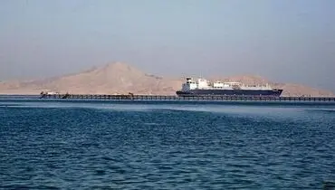 یک کشتی انگلیسی در دریای سرخ عرق شد