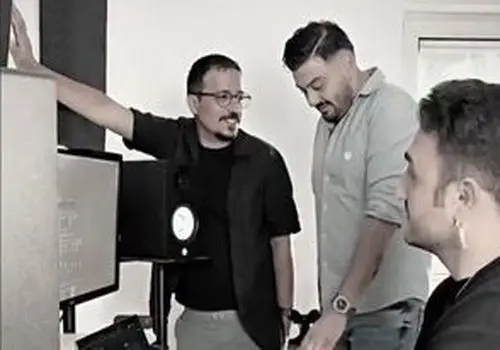 بازیگر مشهور ایران همکار خواننده آکامی گوگوش شد/ویدیو 