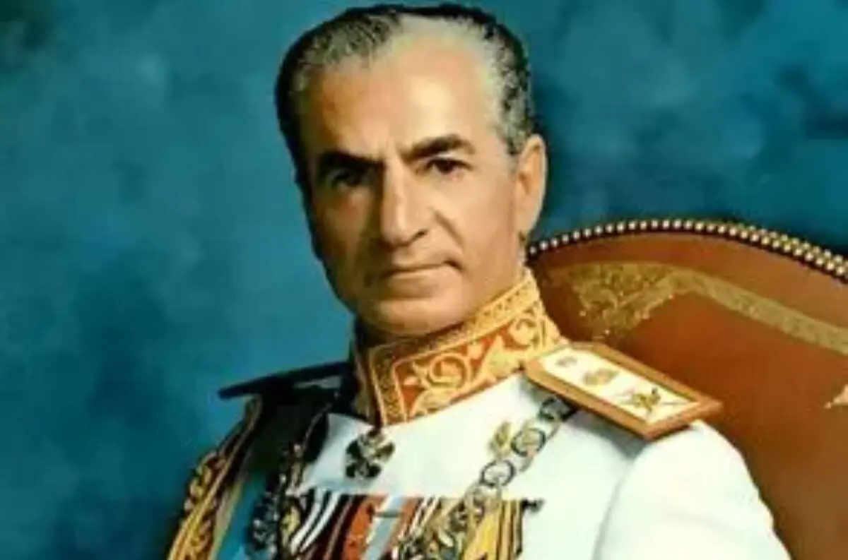 عکس دیده نشده از مراسم تشییع محمدرضا پهلوی