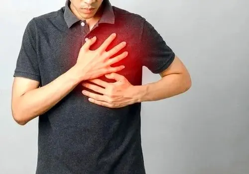 یبوست موجب افزایش خطر حوادث قلبی می‌شود

