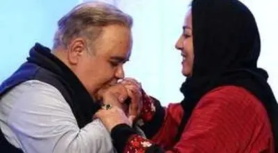 جشن تولد همسر اکبر عبدی در کنار خانواده