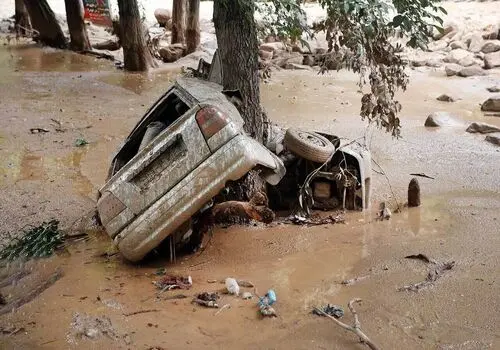 جزئیات بازگشایی جاده کندوان پس از سیل‌