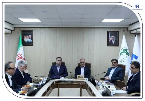 امضای تفاهم‌نامه تامین مالی نوین دانش‌بنیان بین بانک صادرات ایران و صندوق نوآوری و شکوفایی/ سازندگی نوین با تاکید بر اقتصاد دیجیتال دانش‌بنیان؛ نقش محوری نظام بانکی در تثبیت اقتصاد پساجنگ