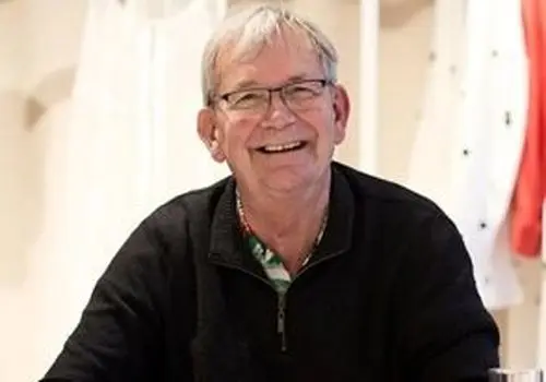 غول عکاسی درگذشت