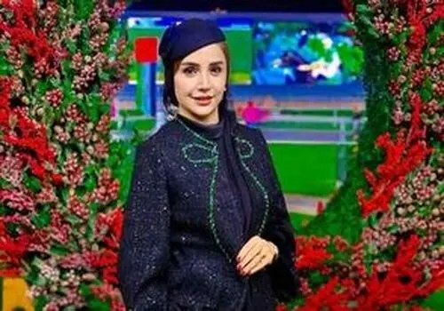 تصویری جالب از شبنم قلی خانی در جشن کریسمس امسال