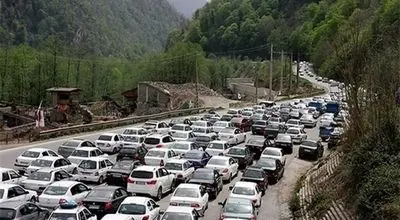 
ترافیک سنگین در برخی محورهای شمالی کشور

