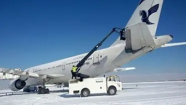 فرآیند یخ زدایی هواپیما با دستگاه های پیشرفته+ فیلم
