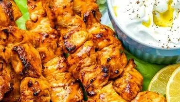 جوجه‌کباب خانگی بدون منقل: راز خوشمزگی و آبدار شدن مرغ در فر! + ویدیو 