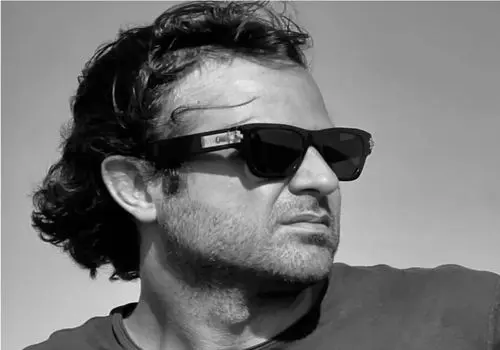 کنایه سنگین هومن سیدی به هنرمندان حاضر در جشنواره فجر