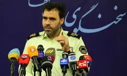 پلیس، وکیل و مدافع حق و حقوق مهاجرین قبل از خروج از کشور است