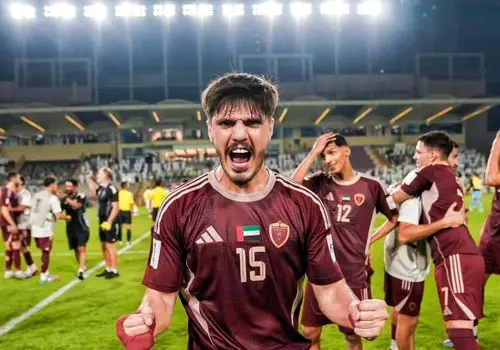 جشنواره گل غافلگیرکننده فجر سپاسی در خانه ملوان/ شکار بی‌رحمانه قو برای فرار از بحران