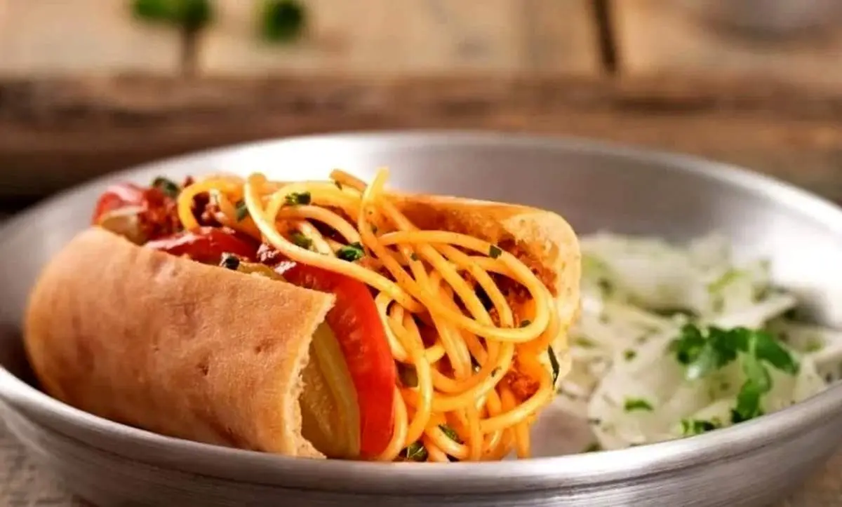 طرز تهیه ساندویچ ماکارونی؛ طعم نوستالژیک ساندویچی‌های قدیمی

