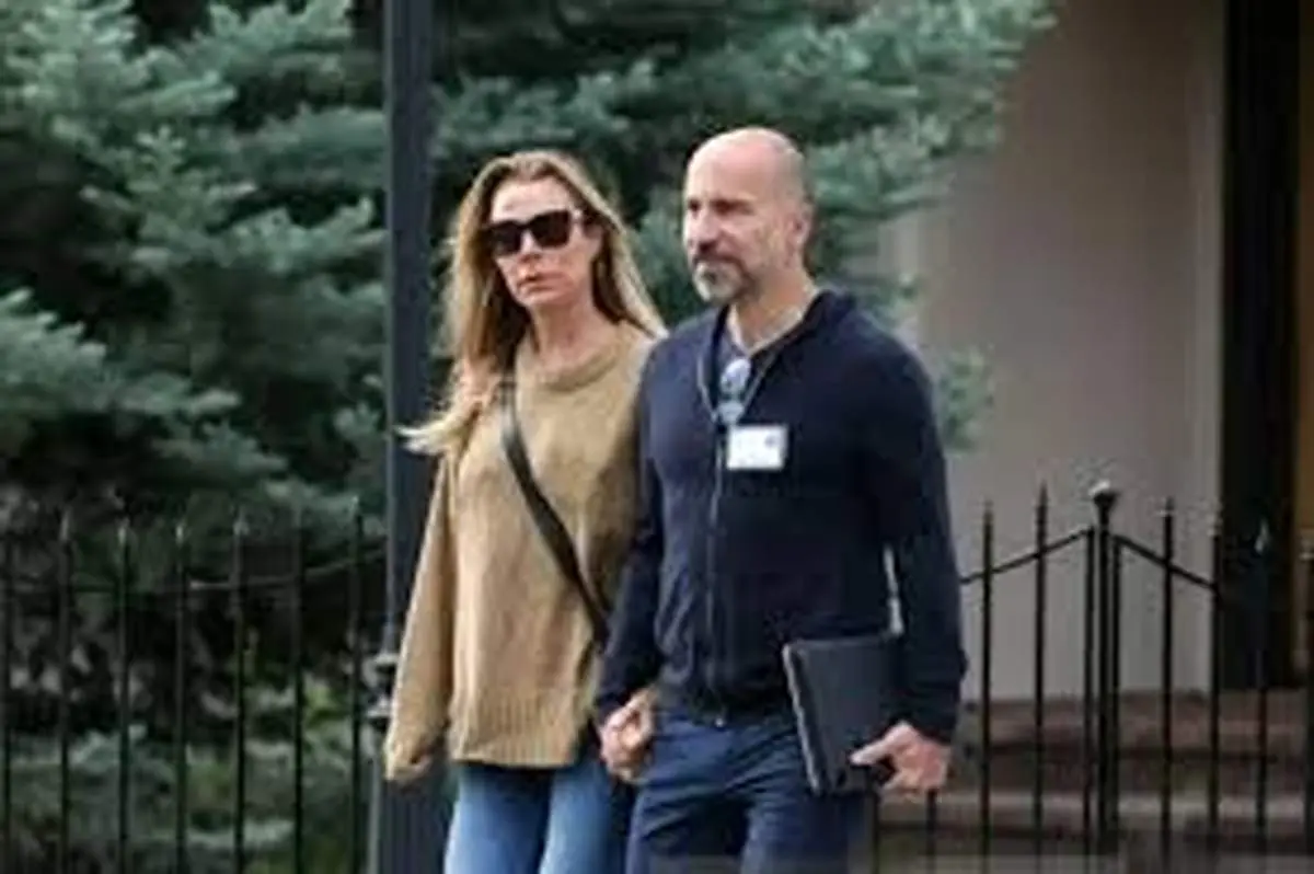 تصویری لو رفته از دارا خسروشاهی و همسرش
