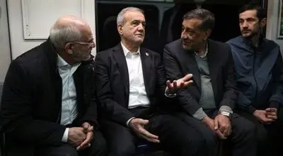 حضور پزشکیان در مترو/ رئیس‌جمهور: توسعه حمل‌ونقل عمومی، اولویت جدی دولت است