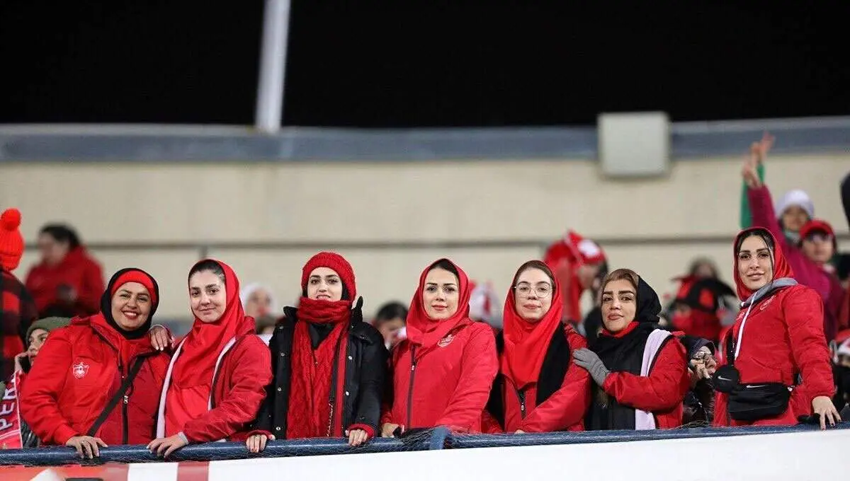 ظاهر عجیب یک هوادار خانم پرسپولیس خبر ساز شد!+ فیلم