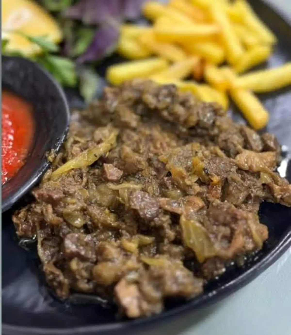 طرز تهیه قاورمه با گوشت؛ خوش‌عطر و اصیل با نکات مهم آشپزی