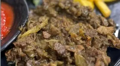 طرز تهیه قاورمه با گوشت؛ خوش‌عطر و اصیل با نکات مهم آشپزی