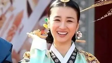 نگاهی به چهره معصوم و ۱۸ سالگی «پارک ها سان» در اولین سریال کارنامه‌اش / سفر در زمان با ملکه اینهیون