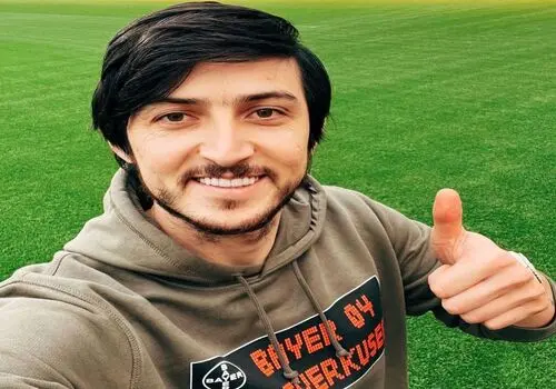 تبریک خاص سردار آزمون به خواهر هادی ساعی+ عکس