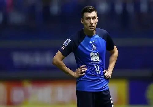 تکلیف پرسپولیس با این مهاجم مشخص شد