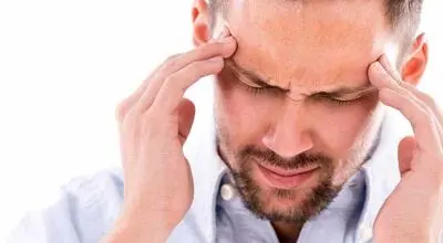 ۶ عامل پنهان که باعث سردردهای صبحگاهی می‌شوند