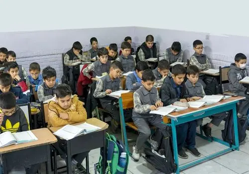 اخراج دانش آموزان با معدل پایین ممنوع شد
