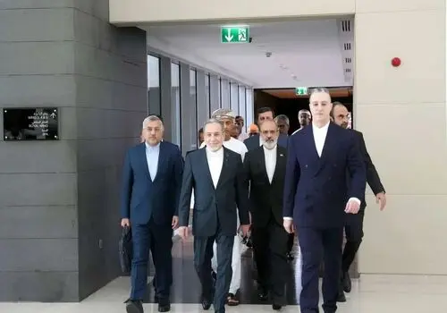 سی‌ان‌ان گزارش داد: فشار نظامی آمریکا بر ایران قبل از آغاز دور جدید گفتگوها