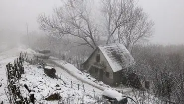 لحظاتی تماشایی از بارش برف در نقاط مختلف کشور+فیلم
