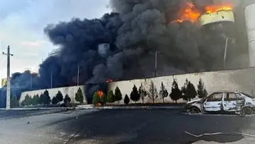 آتش‌سوزی مهیب یک کارخانه لاستیک‌سازی در غرب تهران؛ مصدومیت ۵۰ نفر تا این لحظه‌
