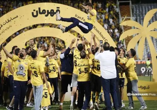 عکس زیرخاکی از خیابان ولیعصر، میدان ونک ۶۳ سال قبل