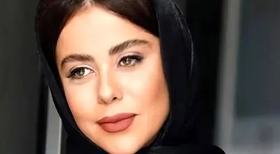 استایل خاص الهام اخوان در پشت صحنه نمایش «جشن»