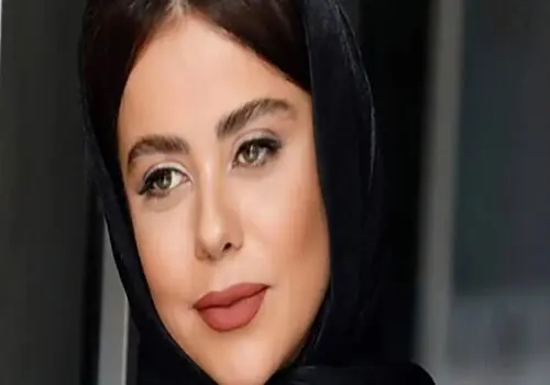 عکس متفاوت الهام اخوان ، بازیگر دودکش با تم کریسمس