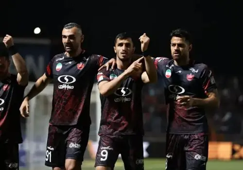 هافبک‌ مازاد پرسپولیس در فکر لژیونر شدن!