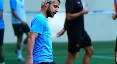 مهدی قایدی بار دیگر با لباس آبی