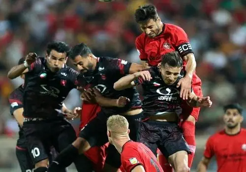 طرح بامزه صفحه معروف ۴۳۳ با حضور پرسپولیس و تراکتور + عکس