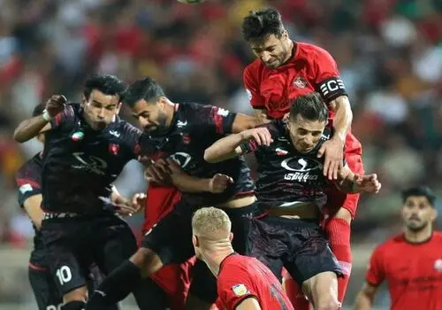 طرح بامزه صفحه معروف ۴۳۳ با حضور پرسپولیس و تراکتور + عکس