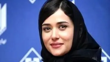 رفتار صمیمانه پریناز ایزدیار و سعید روستایی در اکران «زن و بچه»/ویدیو 