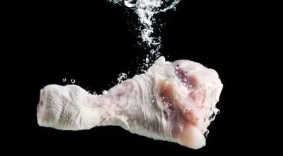 آموزش بهترین  روش شستن مرغ خام