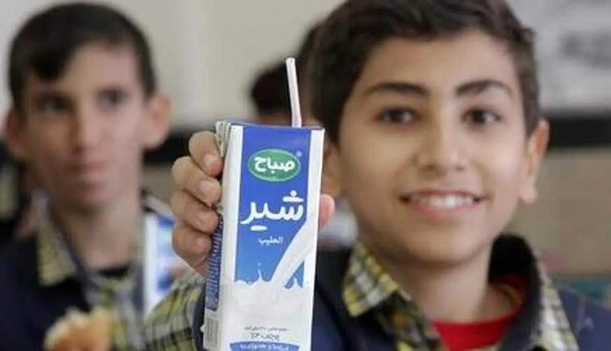 تداوم توزیع شیر رایگان در مدارس