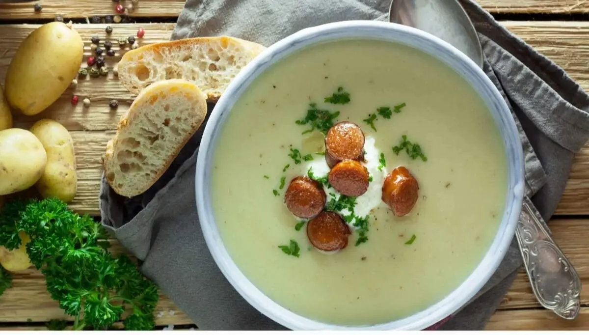 روش تهیه سوپ کارتوفل آلمانی مخصوص شب های سرد زمستان