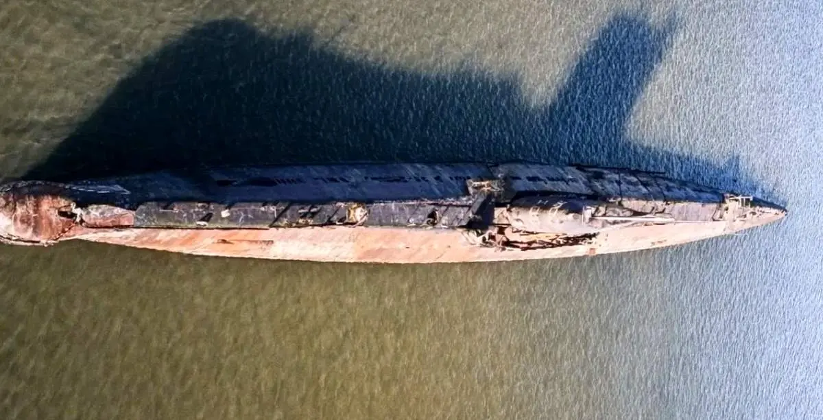 داخل زیردریایی متروکه روسیه که به حال خود رها شده + تصاویر