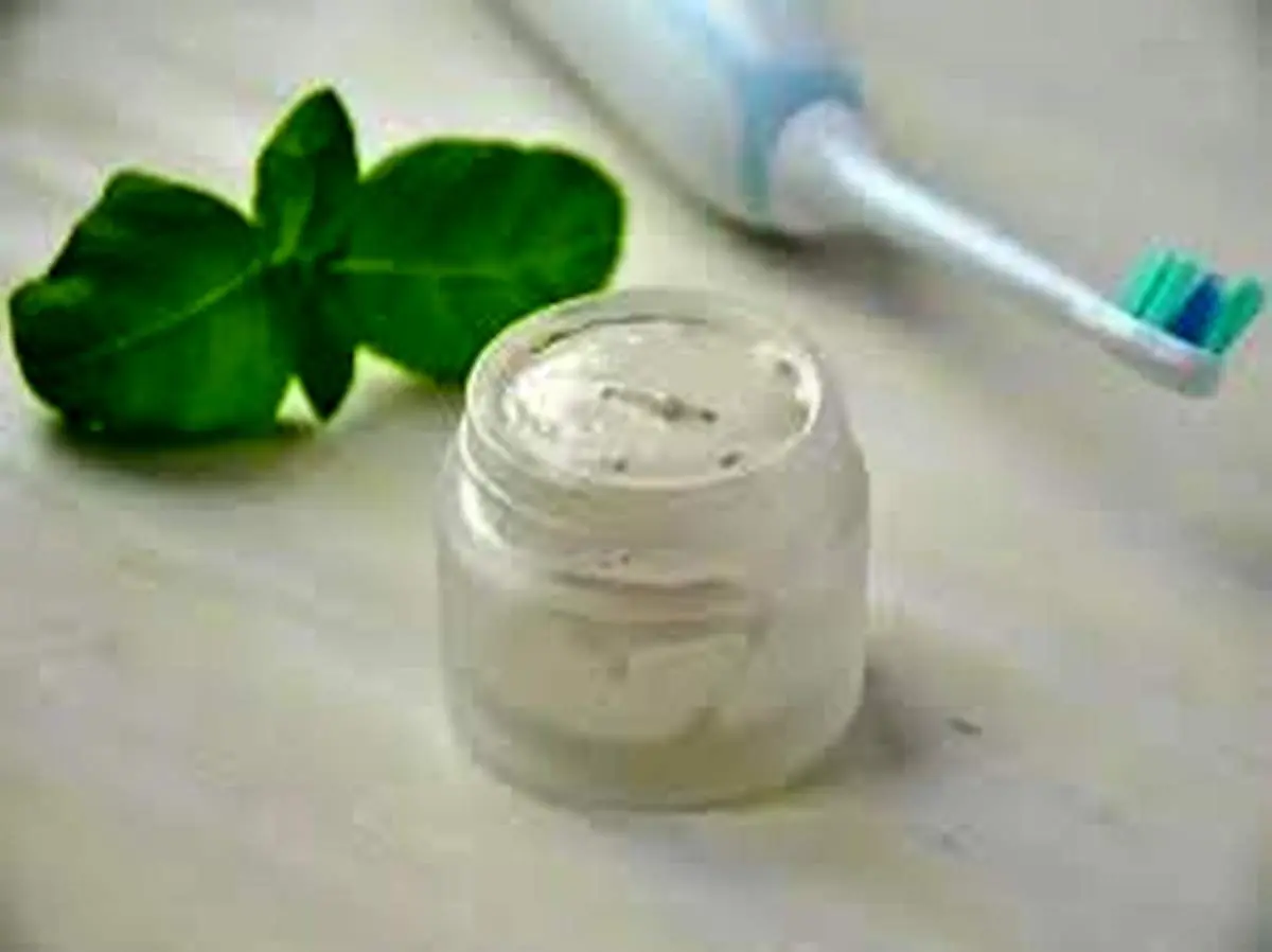 چرا خمیردندان طبیعی خانگی؟
