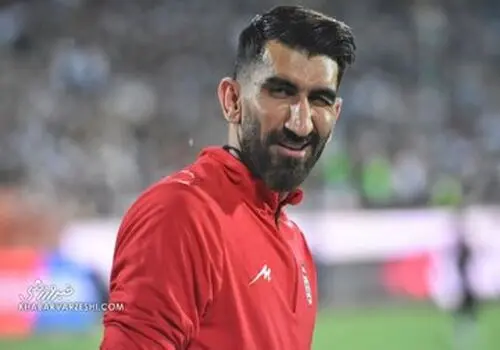 روزنامه هواداری استقلال، گلر پرسپولیس را مسخره کرد