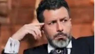 واشقانی به سلطنت طلبان: یک مستراح ساختی؟!/ویدیو 