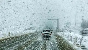 بارش برف و کولاک در محور مهاباد -بوکان+ فیلم