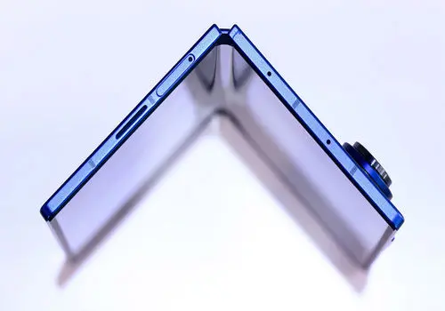 رقابت تاشوها داغ‌تر می‌شود؛ سامسونگ مدل جدید را در ۲۰۲۶ معرفی می‌کند