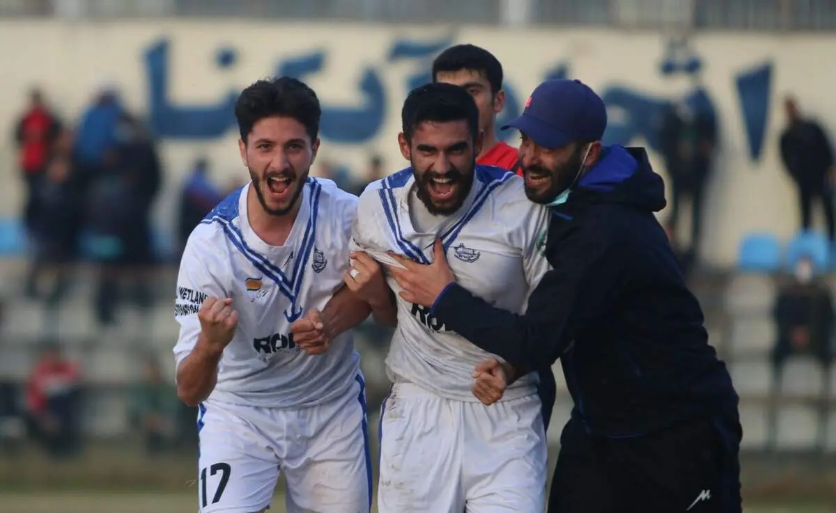  ورود بازیکنان ملوان به ورزشگاه آزادی برای دیدار با پرسپولیس + فیلم
