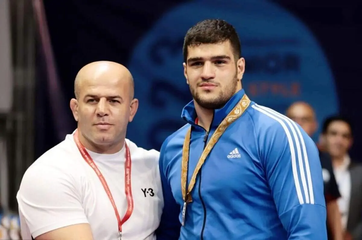 این کشتی گیر ایرانی رسما عضو تیم ملی کشتی آذربایجان شد + عکس