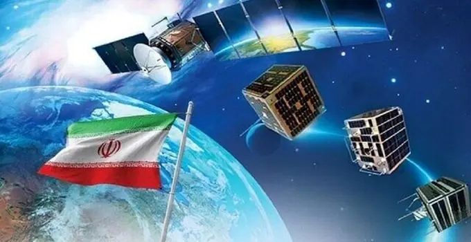 رئیس سازمان فضایی ایران از پرتاب همزمان ۳ ماهواره ایرانی به فضا خبر داد