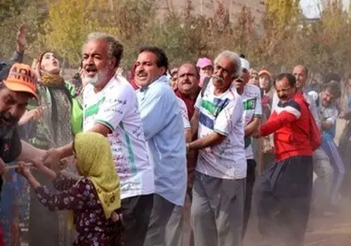 ۲۷ تریلی کمک های بشردوستانه از عراق به ایران رسید